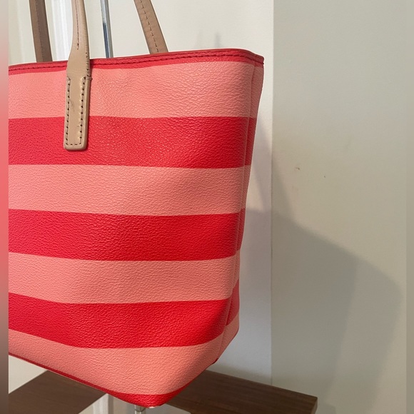 Kate spade hawthorn lane handbag - GUC - Picture 3 of 16